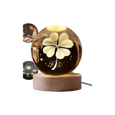 Imagem de Luminária de Mesa LED, Formato Bola Trevo