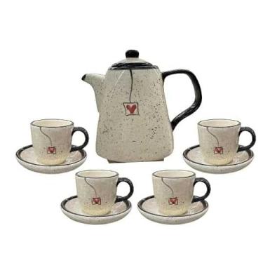 Imagem de Jogo de Chá ou Café Artesanal em Cerâmica com Bule 1,2L e 4 Xícaras 100ml com Pires – Pintado à Mão(Preto/Coração)