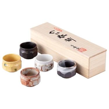 Imagem de Waraku Fuuka Xícara de saquê tradicional japonesa (conjunto de 5) vinho soju porcelana cor variedade de copos Sakazuki presentes (Tezukuri Goyo)