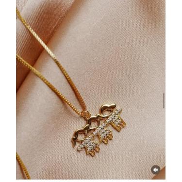 Imagem de Colar Personalizado Família – Pingente com 2 Meninas e 1 Menino | Presente para Mães e Avós