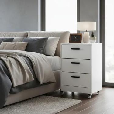 Imagem de Mesa De Cabeceira Branca 40cm com 3 Gavetas Para Quarto Lateral de Cama e Escritório Gaveteiro Organizador Já Montado (Com Rodinhas, Puxador Arquivo)
