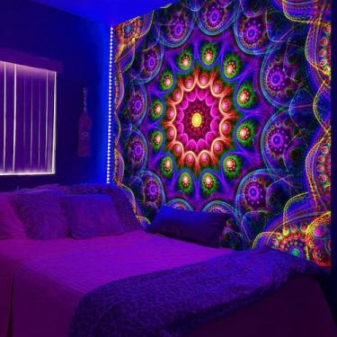 Imagem de Tapeçaria Psyhilar Blacklight Trippy Mandala UV Reactive 150x125cm