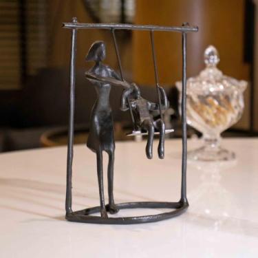 Imagem de Escultura Decorativa Em Metal Preto Balanço 18x13,5 cm F04 - D'Rossi