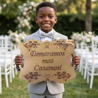 Imagem de Plaquinha Placa Casamento Lá Vem A Noiva MDF Personalizada Frases Entrada Noiva Pajem Daminha (Lá vem a noiva, MDF Cru) (Demoramos mas casamos, MDF Cru)