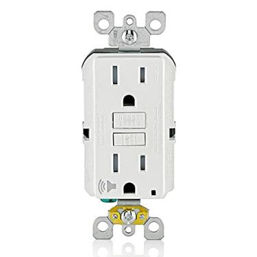 Imagem de Leviton GFTA1-W SmartlockPro autoteste slim GFCI com alerta de viagem Audible, placa de parede incluída, 15 A, branco
