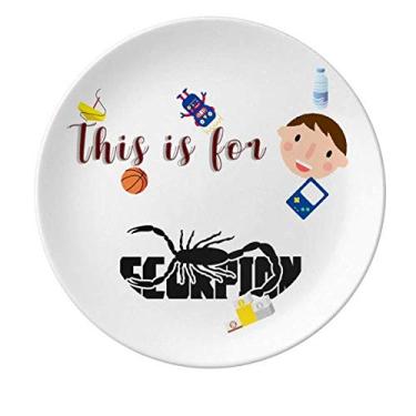 Imagem de Prato de porcelana para jantar com tema de insetos e animais escorpiões