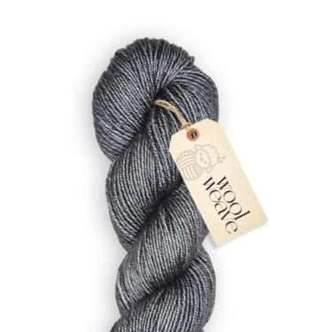 Imagem de Woolweave Fio de seda merino – Mistura luxuosa tingida à mão de 75% lã de merino e 25% seda – Peso DK, novelo de 100 g, 200 jardas – fio macio, brilhante e elegante para tricô e crochê