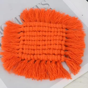 Imagem de Porta-copos de renda feitos à mão Porta-copos quadrados de tecido de algodão com borlas tapetes de mesa grossos (8 pacotes), adequado para decoração de mesa de copo, estudo, sala de estar, cafeteria