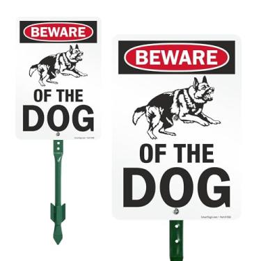 Imagem de SmartSign Placa de quintal Beware Of The Dog - Placa de 17,8 cm x 25,4 cm com estaca resistente, placa de alumínio à prova de ferrugem de 40 mm, para propriedades privadas, kit de sinal/estaca de 53