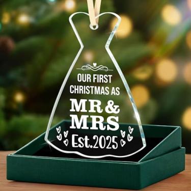 Imagem de Presentes de noivado românticos para recém-casados, presente de aniversário de casamento para marido, esposa, enfeite de vidro de Natal, lembrança, nosso primeiro Natal como Sr. e Sra. 2025