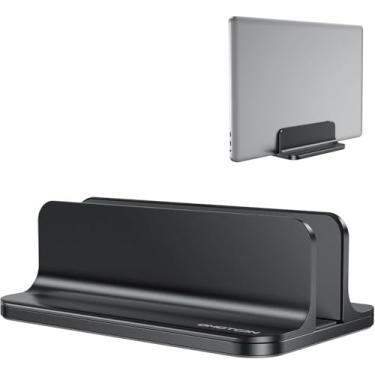 Imagem de OMOTON Suporte vertical para laptop, suporte de alumínio de mesa para MacBook com tamanho de base ajustável, serve para todos os MacBook, Surface, Chromebook e laptops de jogos (até 17,3 polegadas
