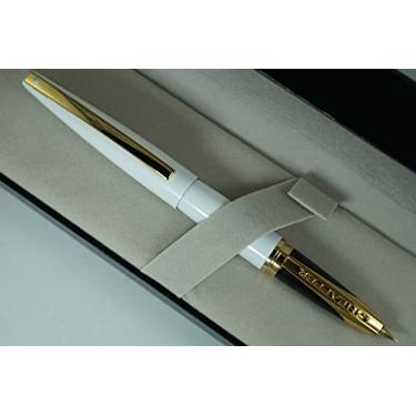 Imagem de Sheaffer Caneta-tinteiro Taranis com poder aerodinâmico, estilo elegante e seção de empunhadura com patente pendente perolada branca e acabamento dourado 22 KT com ponta fina