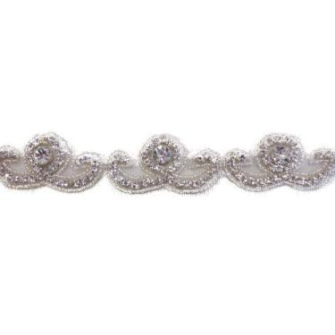 Imagem de ModaTrims Hot-Fix ou Sew-On Acabamento de strass de cristal por jarda para cinto de noiva faixa de casamento (cristais transparentes, contas de prata, 2,5 m x 3,8 cm de largura)