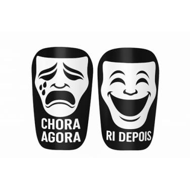 Imagem de Caneleiras de Futebol com Design de Máscara de Teatro, Chora Agora Ri Depois, Preto e Branco
