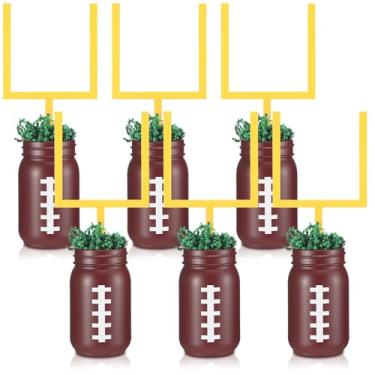 Imagem de Gandeer 6 conjuntos de decoração de mesa de futebol americano, incluindo 6 potes de pedreiro de futebol, 6 postes de gol, 1 vaso de papel com corte enrugado verde para mesa de casa, festa esportiva