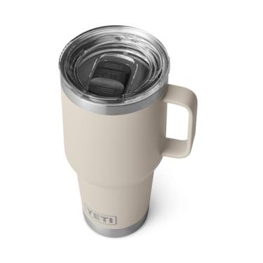 Imagem de YETI Caneca de viagem Rambler de 850 g, aço inoxidável, isolada a vácuo com tampa Stronghold, Taupe