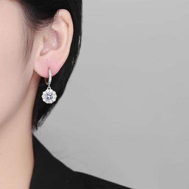 Imagem de Brincos femininos de zircônia cúbica, hipoalergênicos, quadrados, delicados, presentes de amizade para mulheres, presentes de Natal, Dia dos Namorados