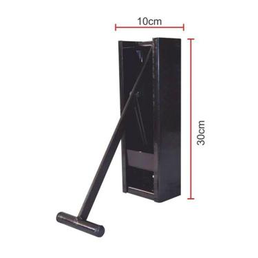 Imagem de Amassador De Lata E Latinha Em Chapa