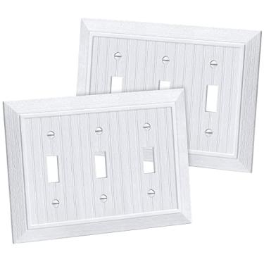 Imagem de Placa de parede CML clássica com interruptor triplo, tampa de saída com 3 entradas, pacote com 2, placa de parede com design de grão de madeira retrô vintage, resistente a impactos, tamanho padrão 16,87 x 12,4 cm, branca