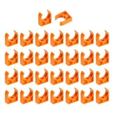 Imagem de uxcell 30 peças de grampos de tubo de água de PVC, fivelas de mangueira de tubulação em forma de U, suporte de tubo de irrigação para 25 mm OD para bandejas de TV, tubo de suporte de mangueira