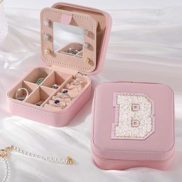 Imagem de Caixa de joias com inicial personalizada para mulheres, pequena caixa de joias de viagem, organizador de brincos, armazenamento, aniversário, dia dos namorados, presentes para mulheres, irmã filha