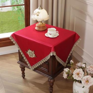 Imagem de Toalha de mesa de cabeceira quadrada pequena toalha de cabeceira pano de cor sólida toalha de mesa lateral bordada floral 3D com tecido de cetim macramê para decoração de quarto, cômoda, mesa