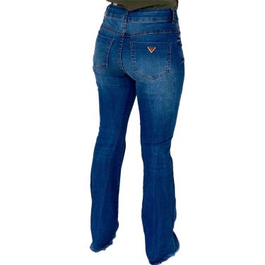 Imagem de Calça Jeans Feminina Barra Desfiada Flare Colcci Lançamento