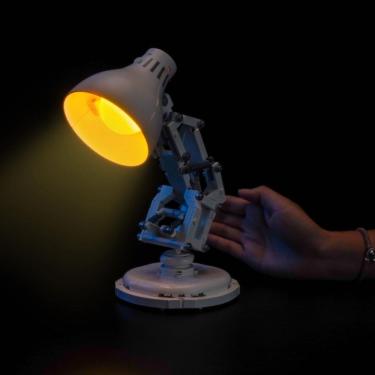 Imagem de Kit de luz LED para o conjunto de construção Lego Disney Pixar Luxo Jr