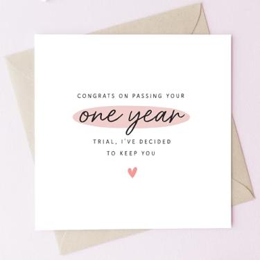 Imagem de TEEMI - Cartão engraçado de aniversário de um ano – "Congrats on Passing Your One Year Trial" – Cartão de primeiro aniversário fofo e bem-humorado para marido, esposa, namorado ou namorada