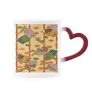 Imagem de Art Fan Leaves Ukiyo-e Japan Caneca sensível ao calor vermelha que muda de cor