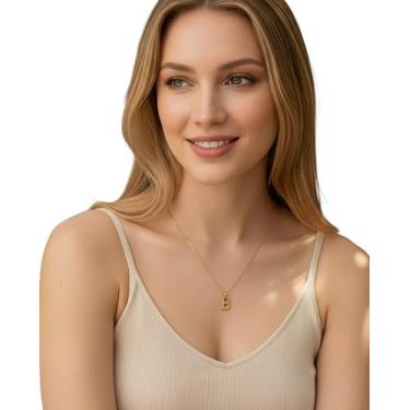 Imagem de SHE LIAN Colar com pingente personalizado com letra inicial delicada e delicada para presentes femininos, Small, Aço inoxidável, Sem Pedra Preciosa