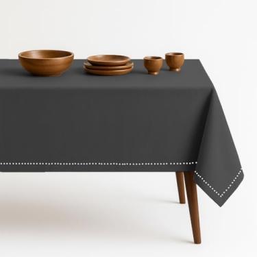 Imagem de HEIRLOOM COMFORT Toalha de mesa cinza aço, capa de mesa retangular 152 x 213 cm, 100% algodão, serve para 6 a 8 lugares, macia, durável, lavável, resistente a rugas, toalha de mesa de jantar para