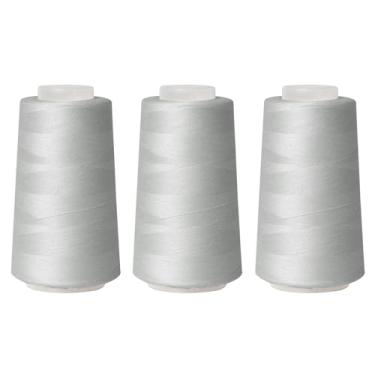 Imagem de KEPYDRMTF Conjunto de cone de linha de costura, pacote com 3 fios Serger, 3000 metros cada, linha multiuso para costura, acolchoamento, máquinas, overlock, Merrow e bordado à mão (cinza * 3)