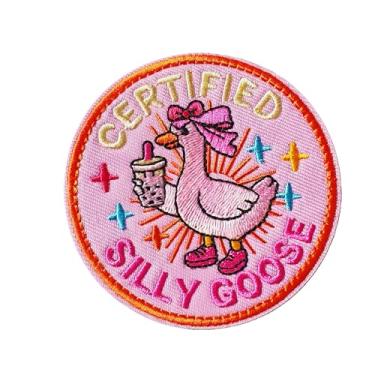 Imagem de Engraçado Certificado Silly Goose Patch Gancho e Laço, 7,6 cm Rosa CuteAnimal Meme Bordado Emblema de Moral para Mochilas, Colete, Arneses, Chapéus, Bolsas de Ginásio, Jaquetas, Roupas Estilo Estético