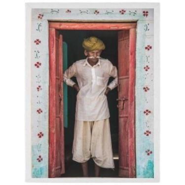 Imagem de Quadro Fotografia Homem Indiano Moldura Branca 45X34Cm