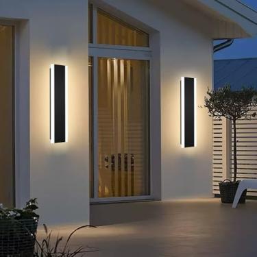 Imagem de QueeuQ Pacote Com 2 Luzes Led Modernas Para Áreas Externas De 24 Pol., Arandelas De Garagem Para Áreas Externas, Iluminação De Parede Ip65 À Prova D'Água, Iluminação De Parede Externa, Luminária De
