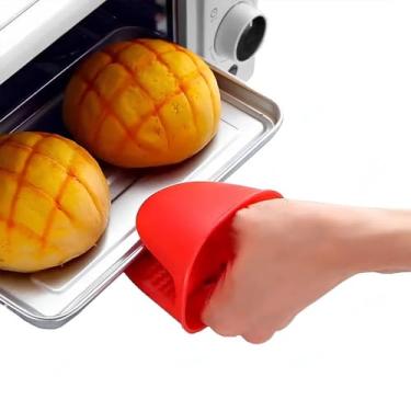 Imagem de Luva Térmica de Silicone – Pegador Jacaré Laranja: proteção e praticidade para a sua cozinha!