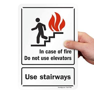 Imagem de SmartSign - U1-1021-NP_7x10 Placa "In Case Of Fire Do Not Use Elevators, Use Escadas" | 17,78 cm x 25,40 cm Plástico 25,40 cm x 17,78 cm Plástico