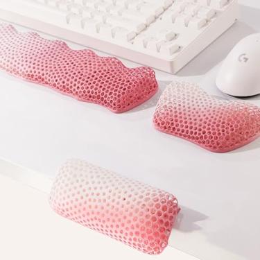 Imagem de FORRTY Conjunto De Almofada De Braço Impressa Em 3D Com Apoio Para Pulso, Suporte Ergonômico Para Teclado E Mouse, Respirável, Descanso De Braço Para Mesa, PC, Jogos, Digitação(Rosa,Three)