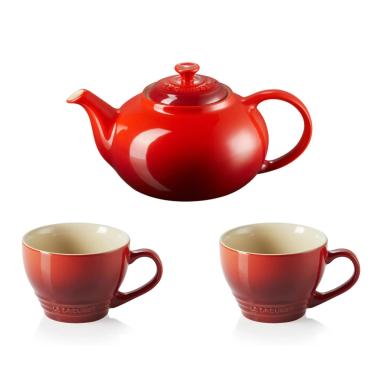 Imagem de KIT LE CREUSET BULE 1,3L E 2 CANECAS BISTRO 400ML VERMELHO