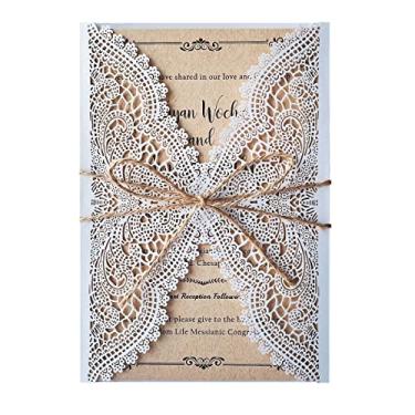 Imagem de KUCHYNEE 50 peças 13 x 18,5 cm rústico corte a laser vintage rendado kit de convites de casamento em branco Kraft cartões de convite de casamento com envelopes de corda de cânhamo para convite de