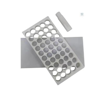 Imagem de Placa Porcionadora de Doces Brigadeiro Beijinho 18g 45 Furos