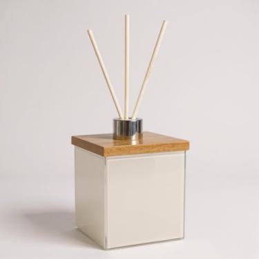 Imagem de Difusor Aromatizador de Ambiente 200ml Vidro e Madeira Com Varetas(Seiva Capuccino Prata)