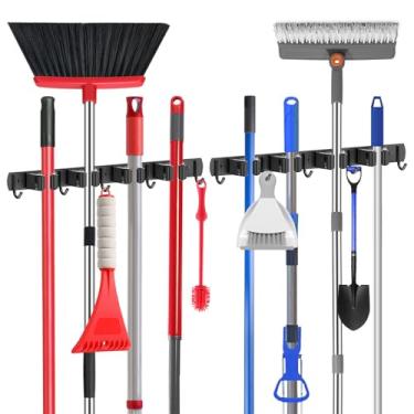 Imagem de nacena Suporte de parede para vassoura, 2 pacotes de cabide de esfregão e vassoura de aço inoxidável preto com ganchos, organizador de vassoura e esfregão resistente para pendurar na parede para