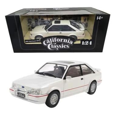 Imagem de Ford Escort XR3 1992 Branco 1/24 California 24215D - California Toys