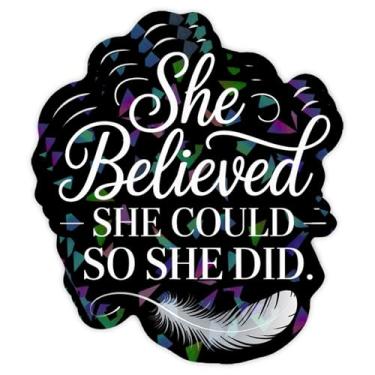 Imagem de Adesivos holográficos She Believed She Could So She Made (3 peças) - Adesivos de vinil com citação inspiradora feminista para laptops, notebooks, garrafas de água de 7,6 cm