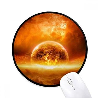 Imagem de Tapete de mouse dourado vermelho planeta como chama padrão de queima de chamas desktop escritório tapete redondo para computador
