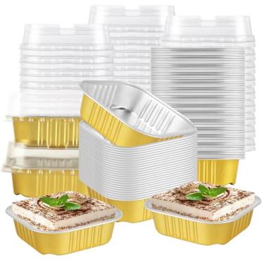Imagem de YOUNTHYE 100 peças de formas de assar com tampas, mini formas de bolo de 113 g com tampas, copo quadrado de alumínio, pequenos copos descartáveis de folha de alumínio para festa de aniversário,
