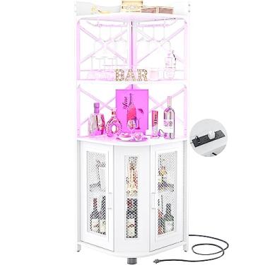 Imagem de Aheaplus Armário de canto com tomada, armário de vinho industrial com tira de LED e suporte de vidro, unidade de barra de armário de bebidas de 5 camadas para casa, armário de exibição de canto para