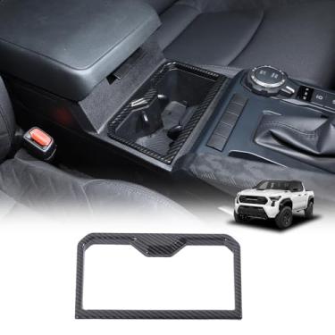 Imagem de Daeiclru Capa de painel frontal compatível com Toyota Tacoma 2024 2025, capa de suporte de copo de água com controle central, acessórios de decoração de interiores (padrão de fibra de carbono)